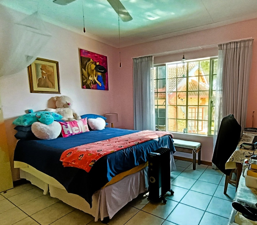 3 Bedroom Property for Sale in Eldoglen Gauteng