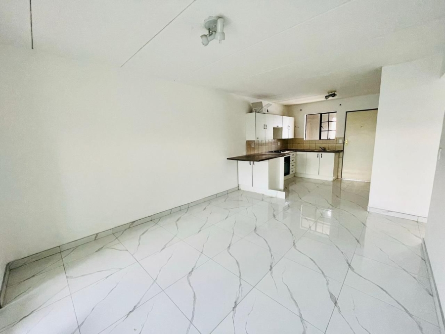 To Let 2 Bedroom Property for Rent in Edenvale Central Gauteng