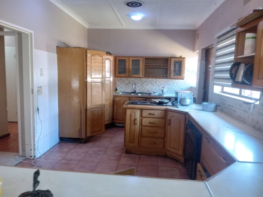To Let 4 Bedroom Property for Rent in Rembrandt Park Gauteng