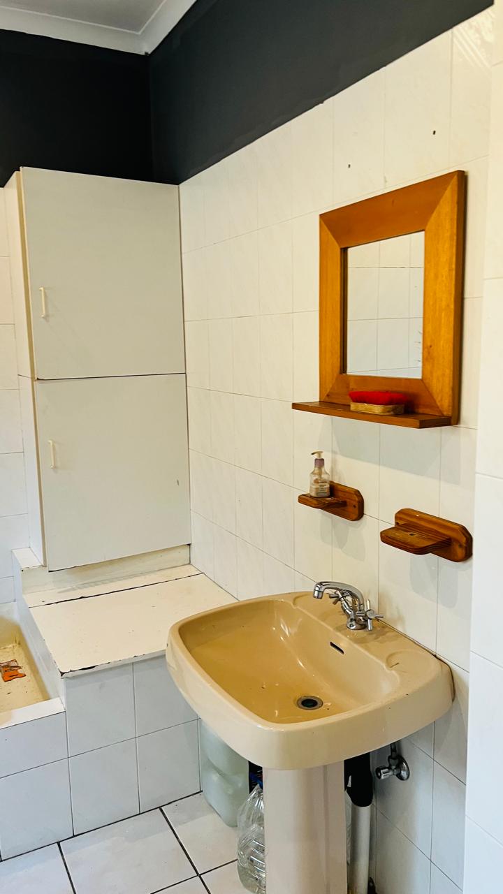 To Let 4 Bedroom Property for Rent in Rembrandt Park Gauteng