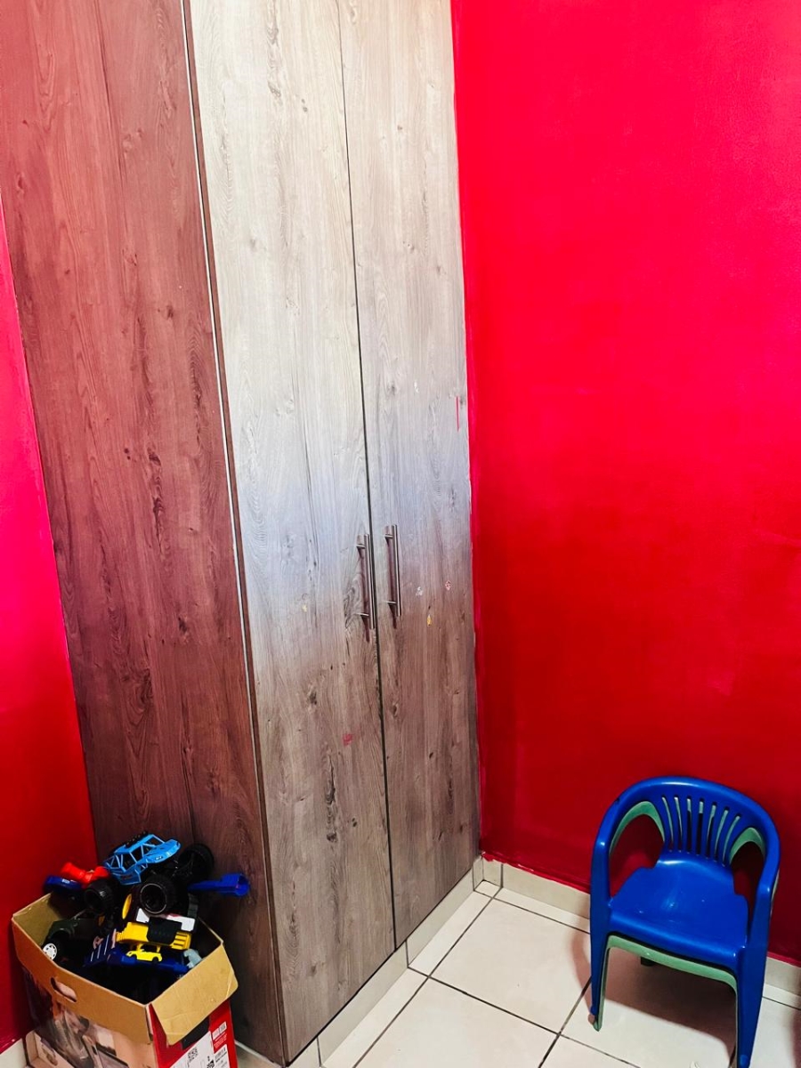 2 Bedroom Property for Sale in Mahube Valley Gauteng