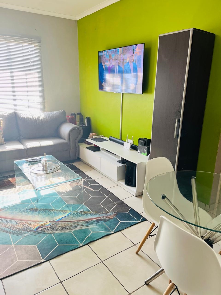 2 Bedroom Property for Sale in Mahube Valley Gauteng