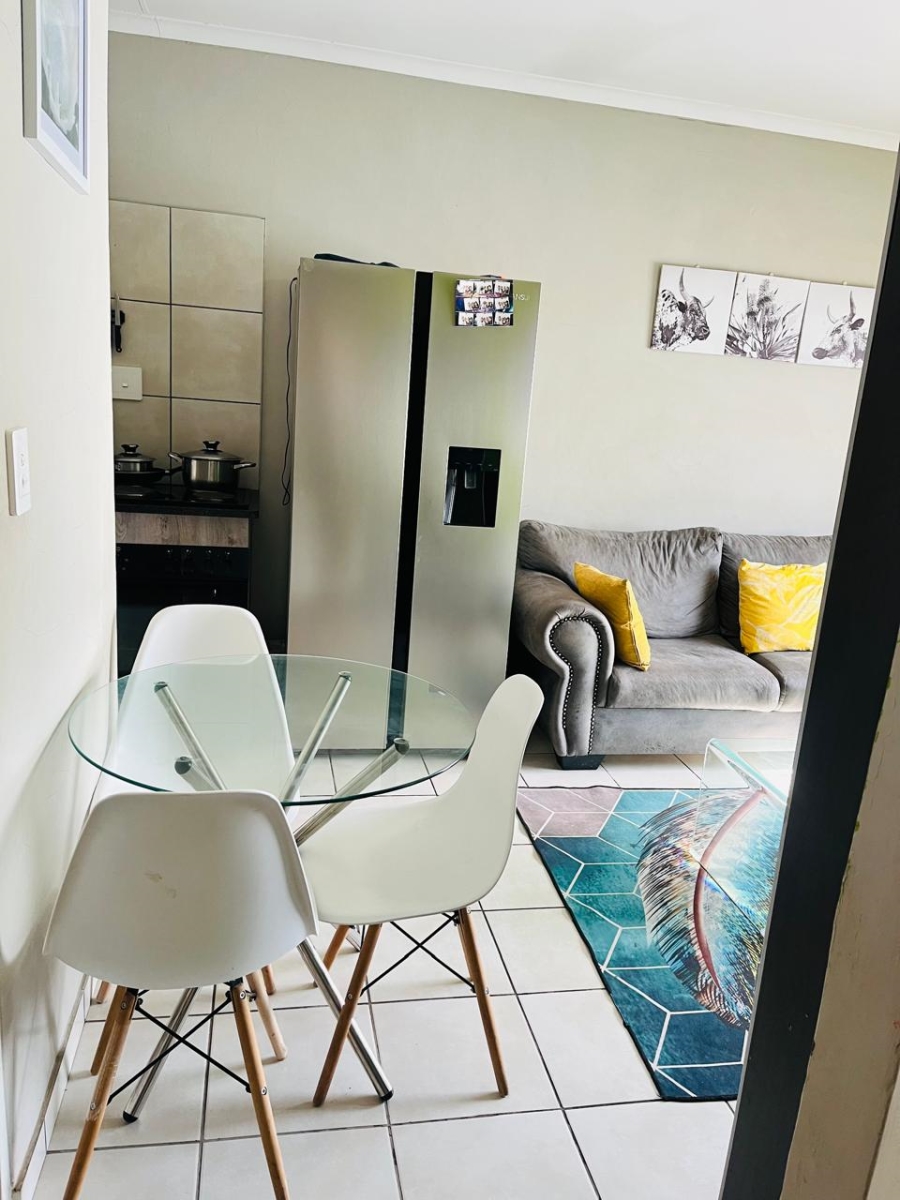 2 Bedroom Property for Sale in Mahube Valley Gauteng