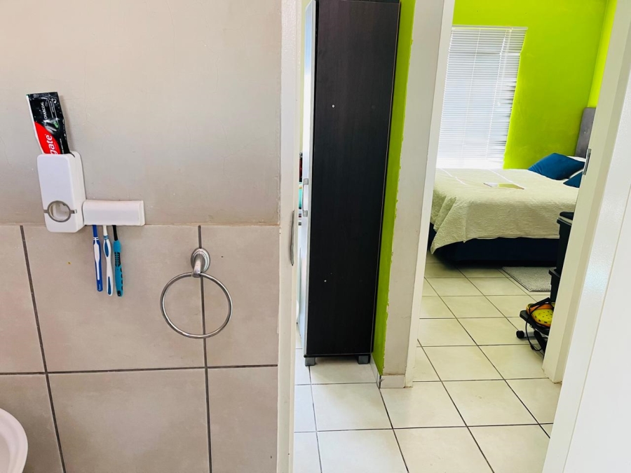 2 Bedroom Property for Sale in Mahube Valley Gauteng