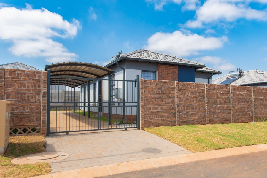 2 Bedroom Property for Sale in Sky City Gauteng