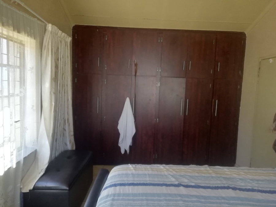 To Let 2 Bedroom Property for Rent in Alrapark Gauteng