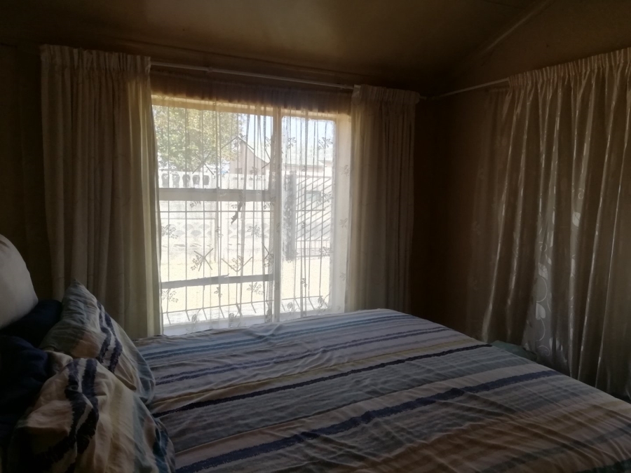 To Let 2 Bedroom Property for Rent in Alrapark Gauteng