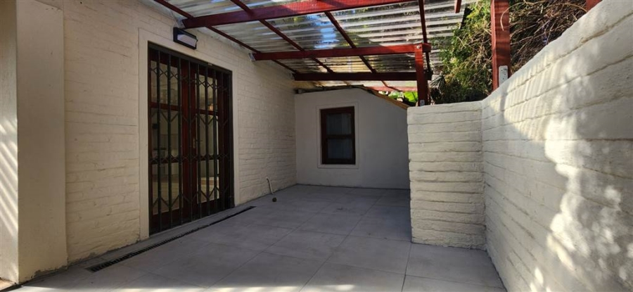 1 Bedroom Property for Sale in Forest Town Gauteng
