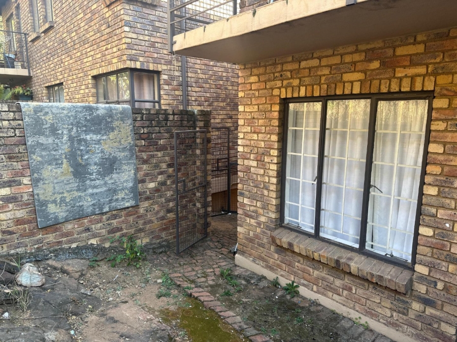 2 Bedroom Property for Sale in Gezina Gauteng