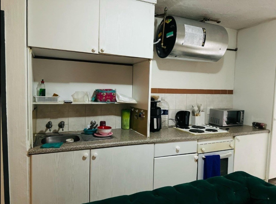 2 Bedroom Property for Sale in Gezina Gauteng