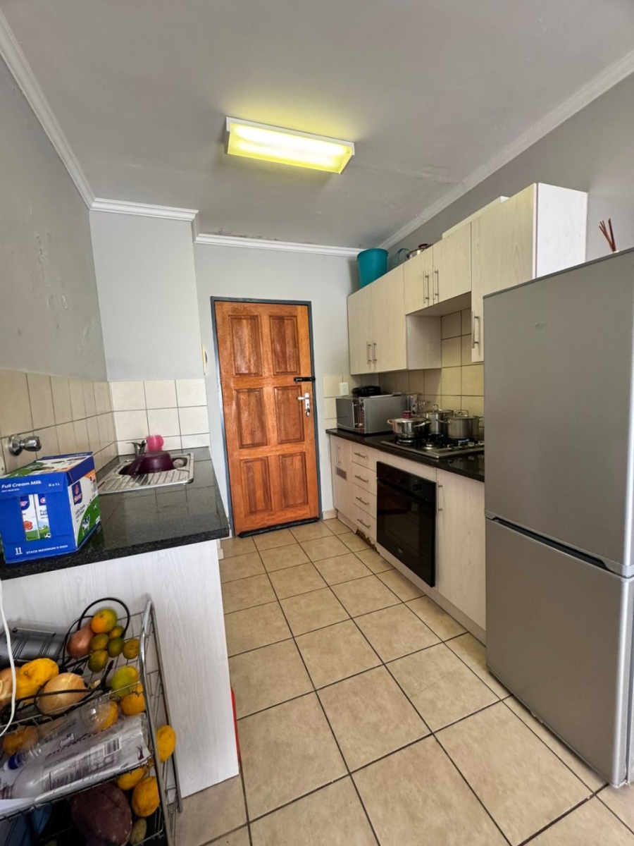 1 Bedroom Property for Sale in Noordwyk Gauteng