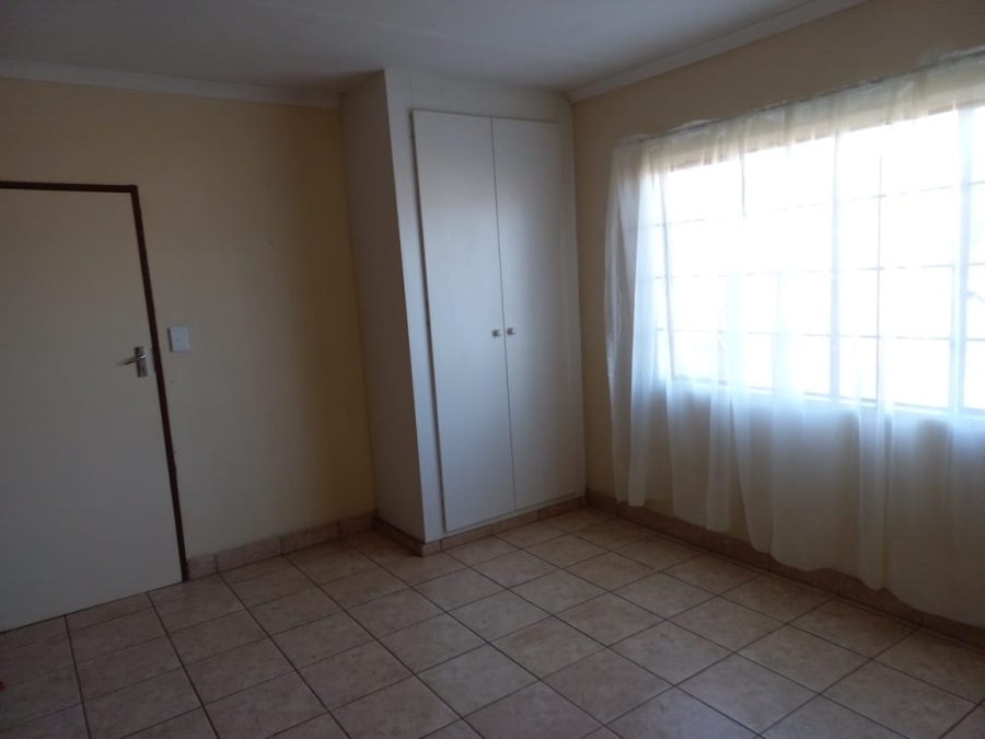 To Let 3 Bedroom Property for Rent in Lilyvale Gauteng