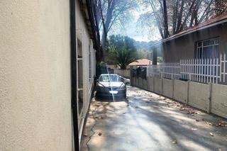 6 Bedroom Property for Sale in Bezuidenhout Valley Gauteng