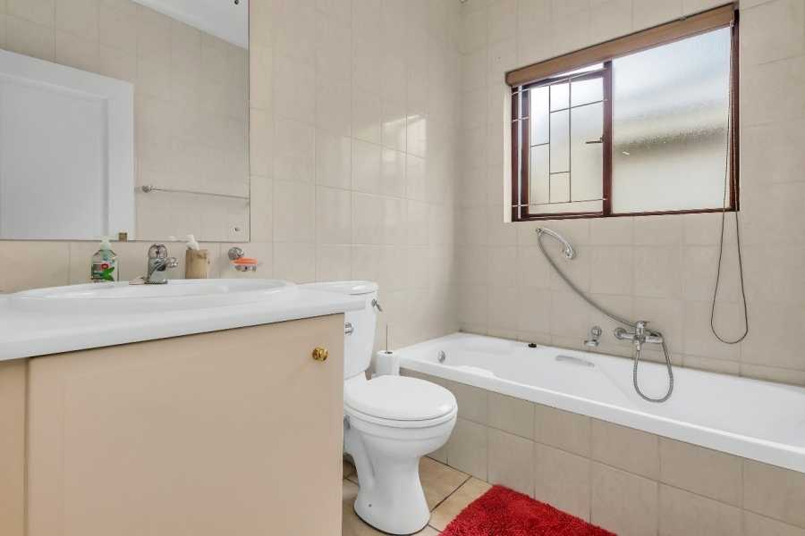 3 Bedroom Property for Sale in Lonehill Gauteng