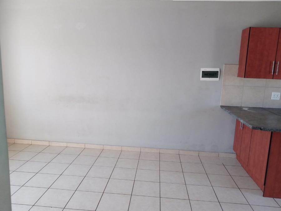 To Let 2 Bedroom Property for Rent in The Orchards Gauteng