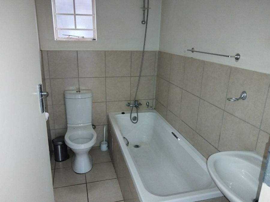 To Let 2 Bedroom Property for Rent in The Orchards Gauteng