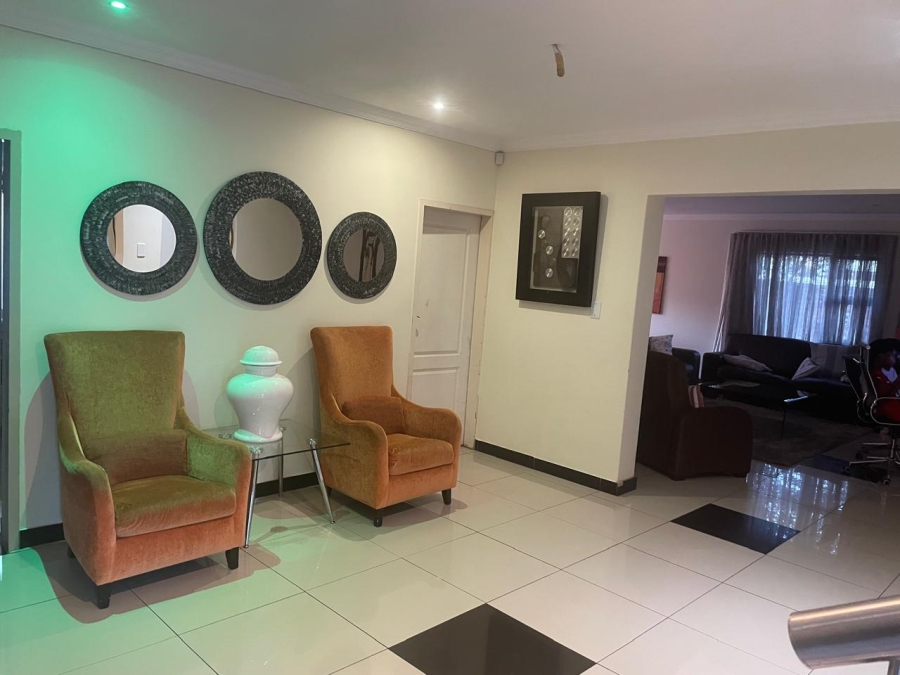 6 Bedroom Property for Sale in Olifantsfontein Gauteng