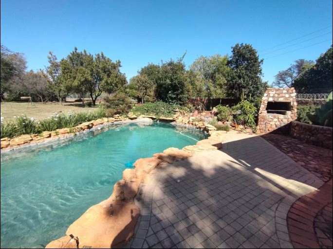 9 Bedroom Property for Sale in Gerardsville Gauteng