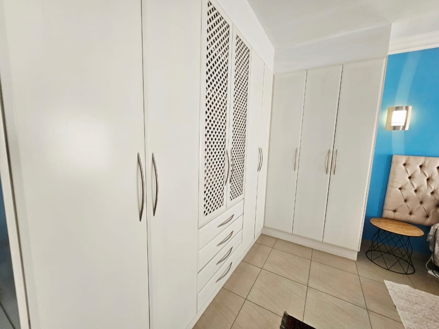 4 Bedroom Property for Sale in Monavoni Gauteng