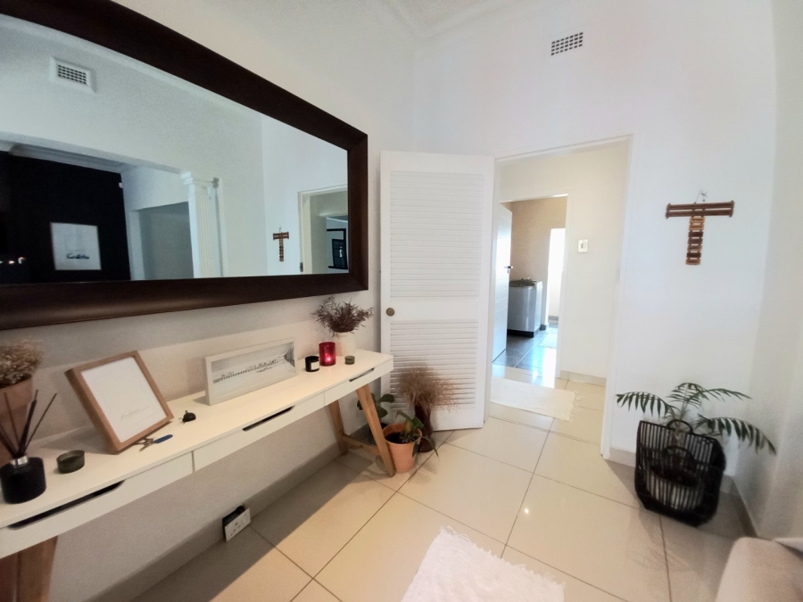 3 Bedroom Property for Sale in Edenvale Central Gauteng