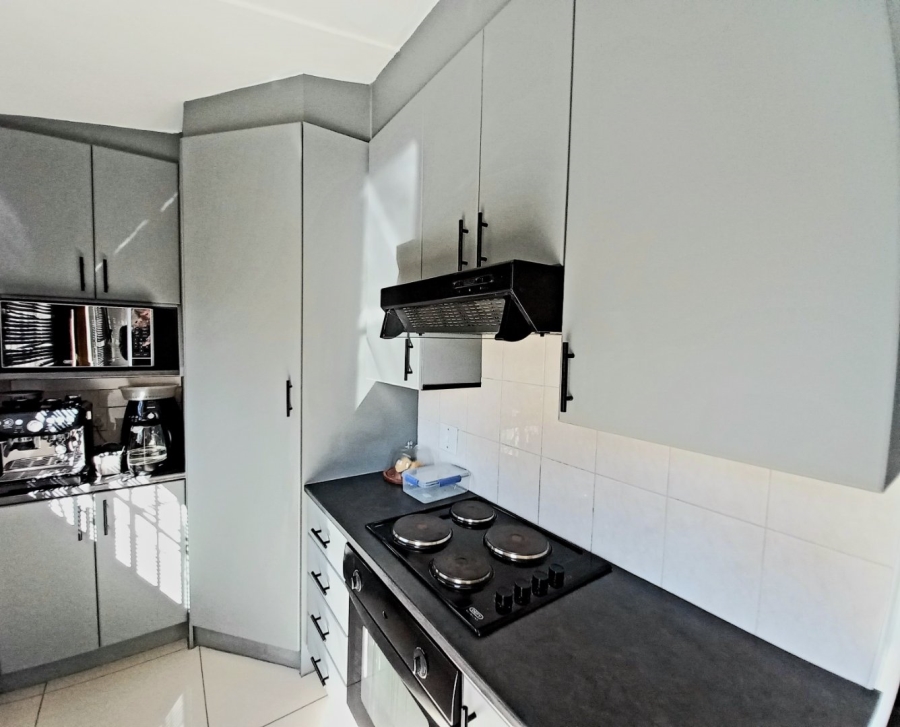 3 Bedroom Property for Sale in Edenvale Central Gauteng
