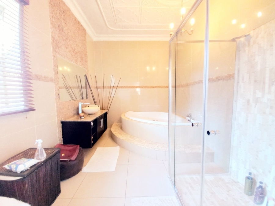 3 Bedroom Property for Sale in Edenvale Central Gauteng