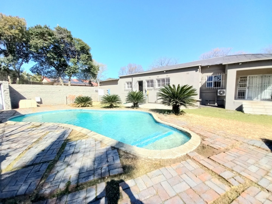 3 Bedroom Property for Sale in Edenvale Central Gauteng