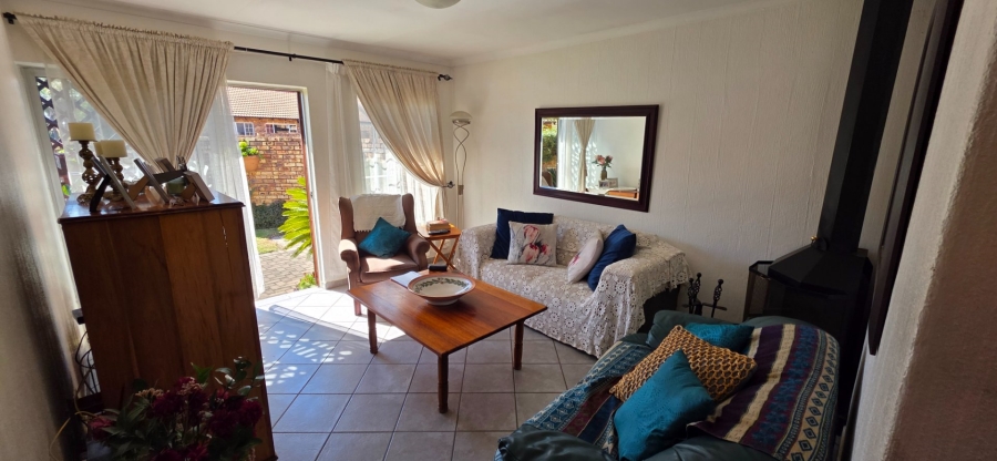 2 Bedroom Property for Sale in Amberfield Crest Estate Gauteng