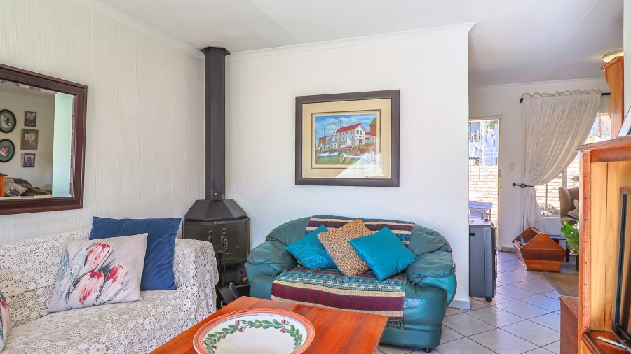 2 Bedroom Property for Sale in Amberfield Crest Estate Gauteng