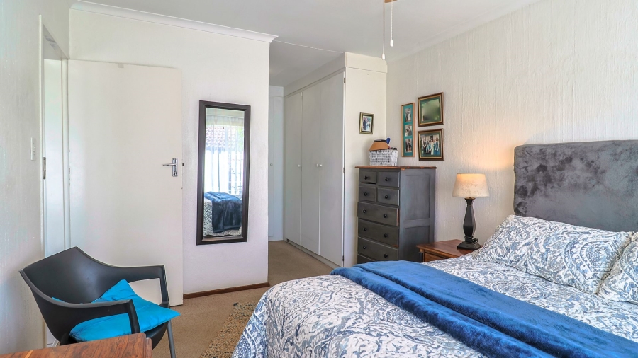 2 Bedroom Property for Sale in Amberfield Crest Estate Gauteng