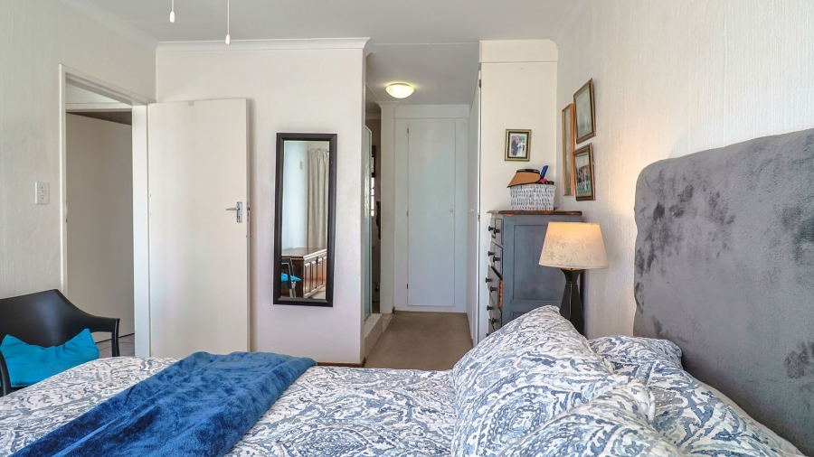 2 Bedroom Property for Sale in Amberfield Crest Estate Gauteng