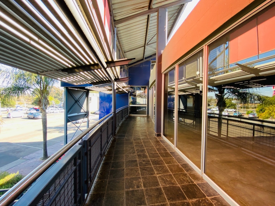 To Let commercial Property for Rent in Rooihuiskraal Gauteng