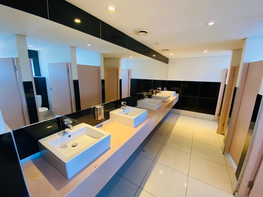 To Let commercial Property for Rent in Rooihuiskraal Gauteng