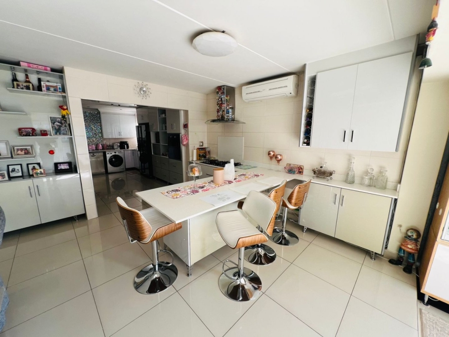 4 Bedroom Property for Sale in Kyalami Gauteng