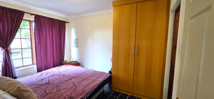  Bedroom Property for Sale in Mnandi Gauteng