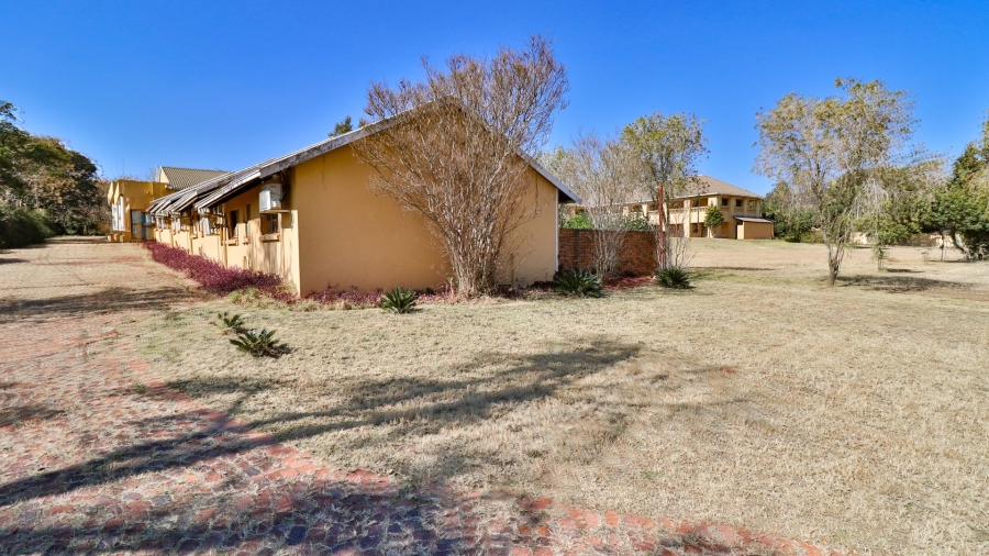  Bedroom Property for Sale in Glen Austin Gauteng