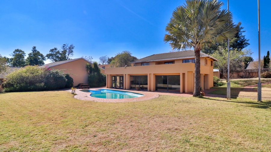  Bedroom Property for Sale in Glen Austin Gauteng