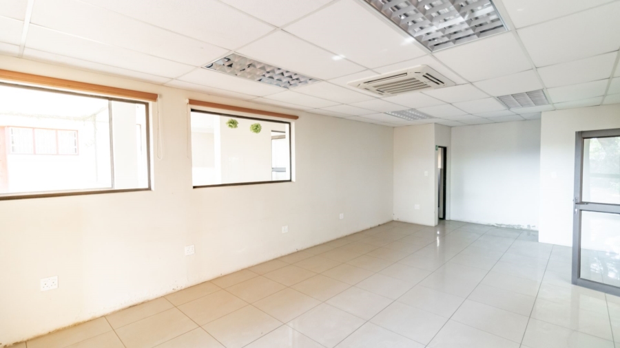  Bedroom Property for Sale in Glen Austin Gauteng