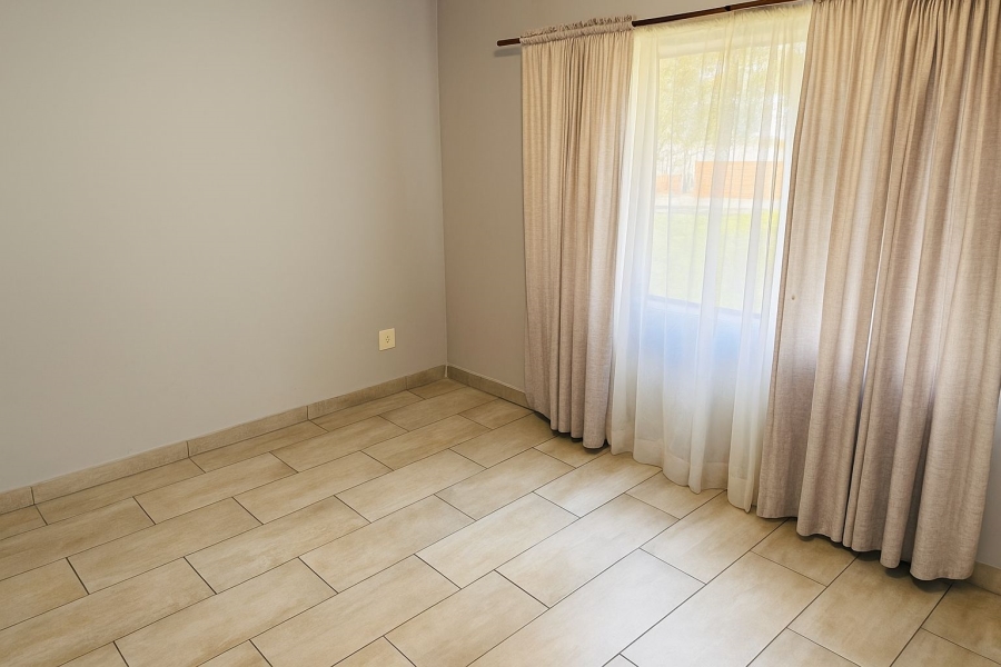 2 Bedroom Property for Sale in Bloubosrand Gauteng