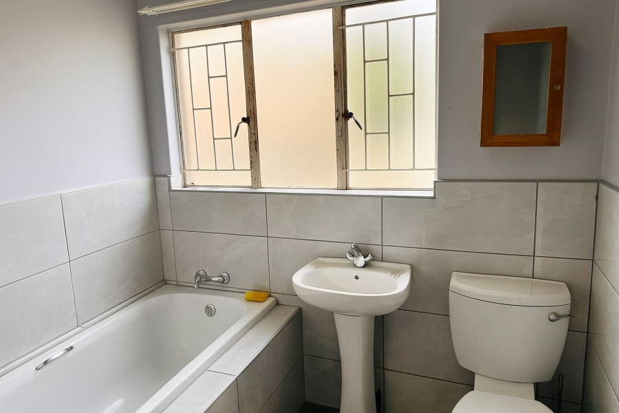 2 Bedroom Property for Sale in Bloubosrand Gauteng