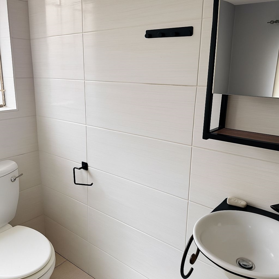 2 Bedroom Property for Sale in Bloubosrand Gauteng