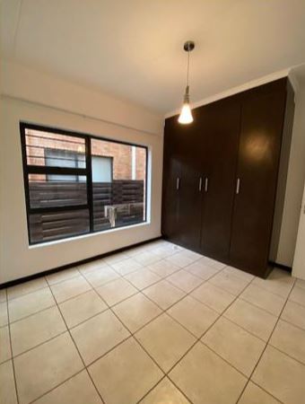 3 Bedroom Property for Sale in Greenstone Hill Gauteng