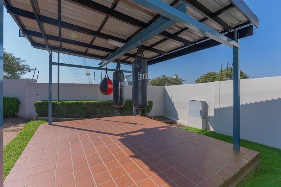 3 Bedroom Property for Sale in Greenstone Hill Gauteng