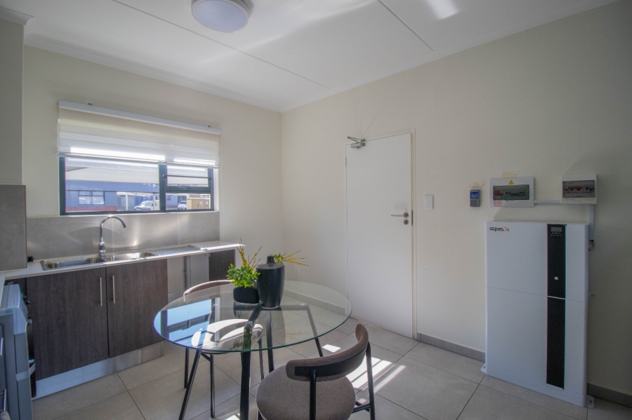 2 Bedroom Property for Sale in Lilianton Gauteng