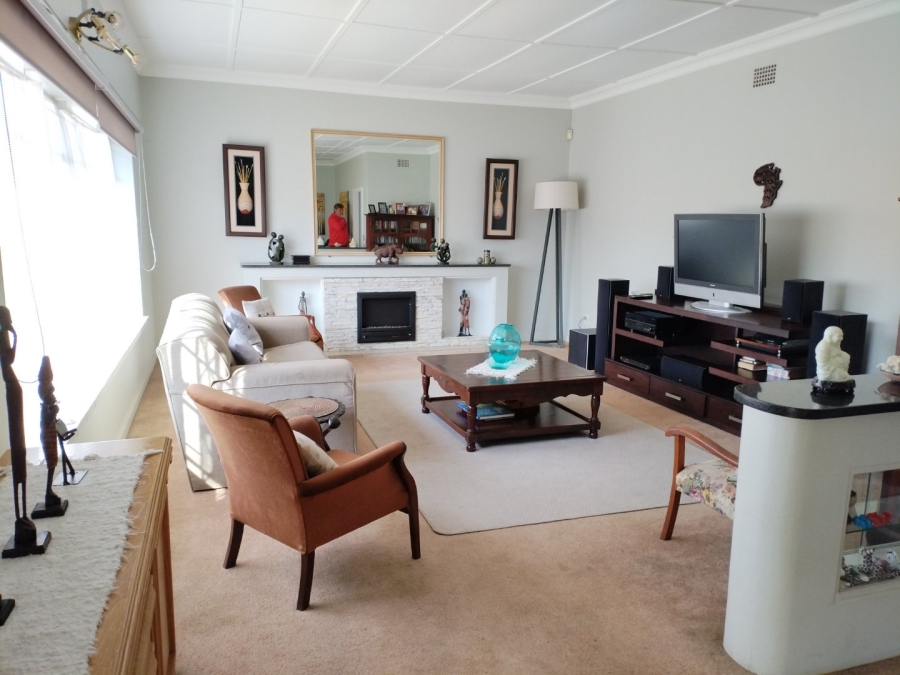 3 Bedroom Property for Sale in Selection Park Gauteng