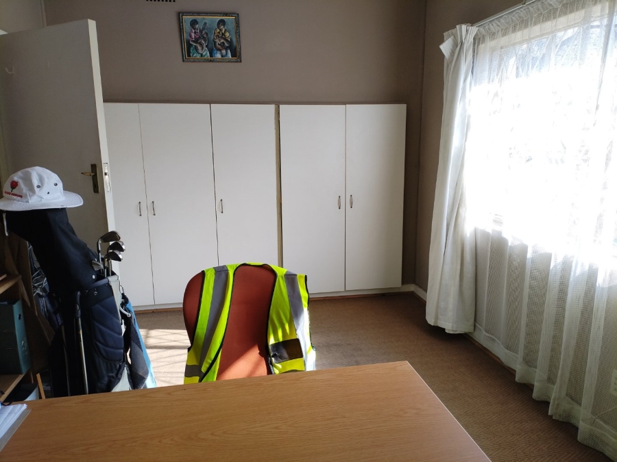 3 Bedroom Property for Sale in Selection Park Gauteng