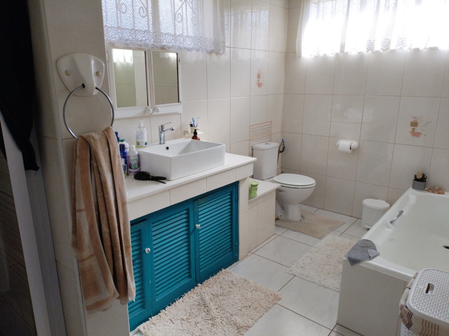 3 Bedroom Property for Sale in Selection Park Gauteng