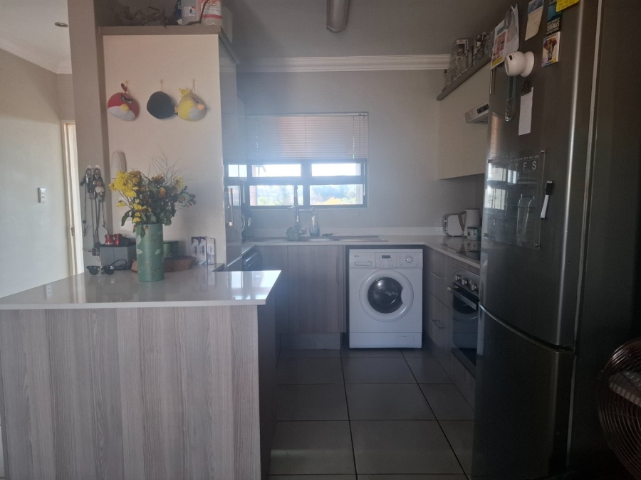 To Let 2 Bedroom Property for Rent in Die Hoewes Gauteng