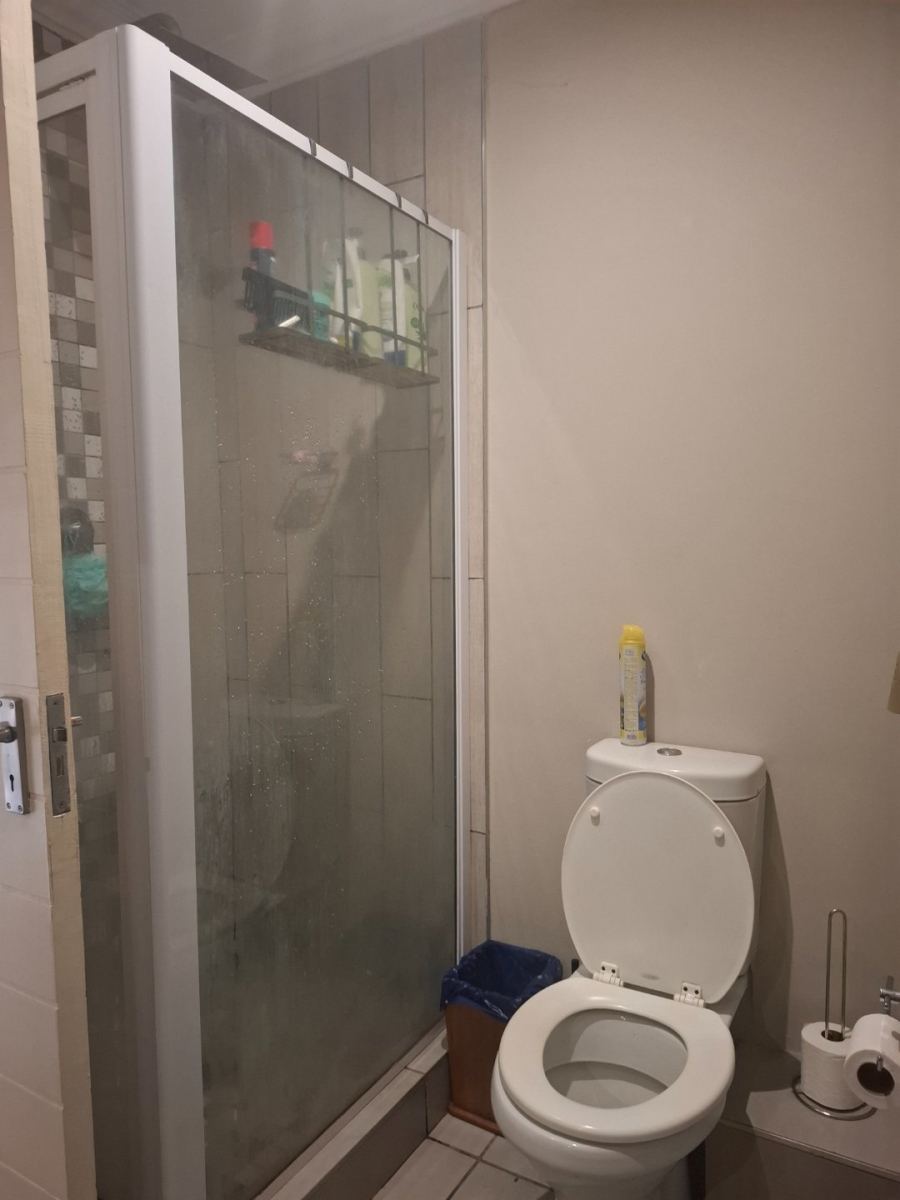 To Let 2 Bedroom Property for Rent in Die Hoewes Gauteng