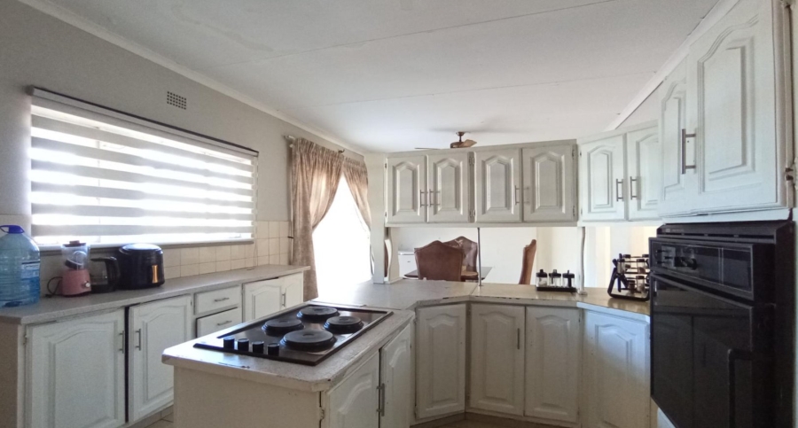 7 Bedroom Property for Sale in Elsburg Gauteng